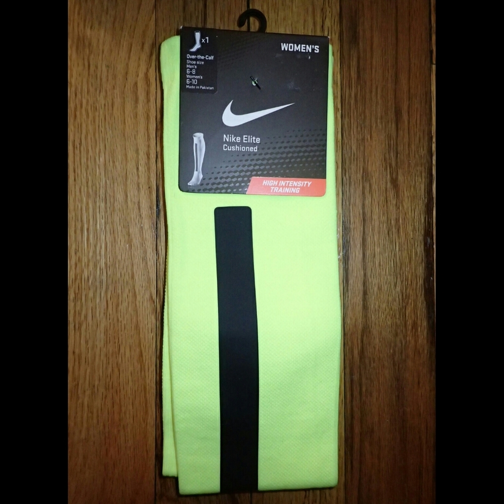 Nike Elite Cushioned Socks Size Medium - New